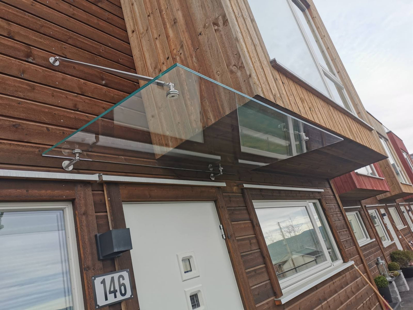 Glassbaldakin
